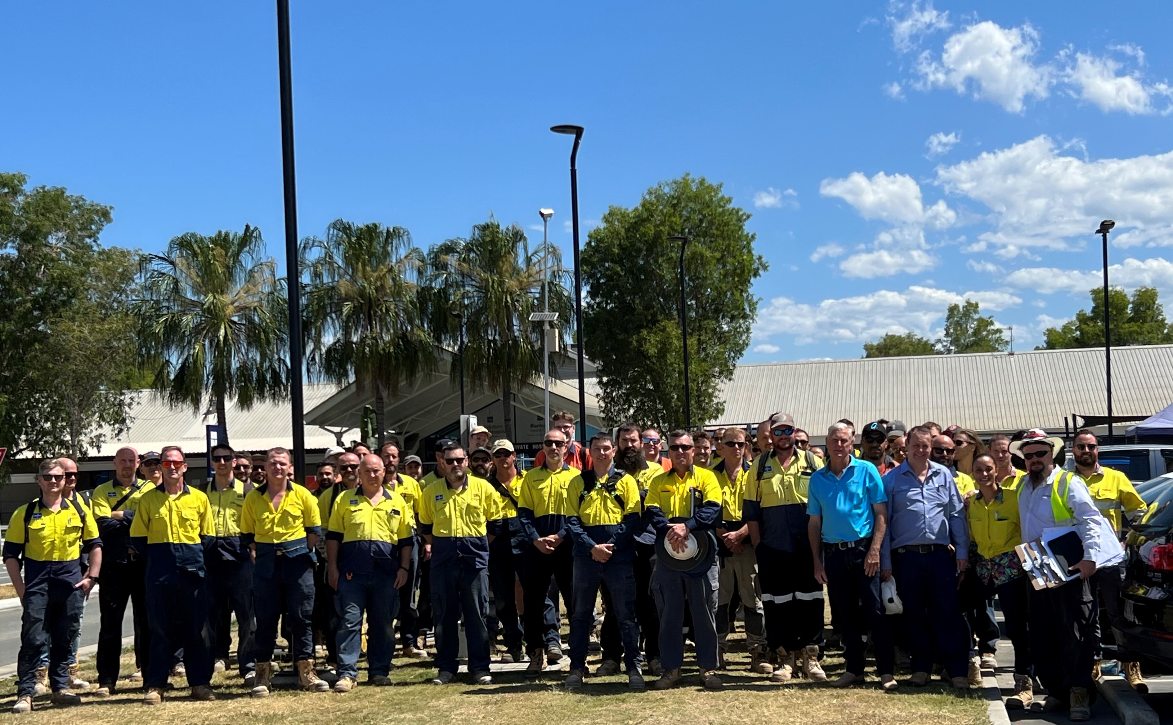 Dan with the Fredon team at their Caboolture project Dan with the Fredon team at their Caboolture project