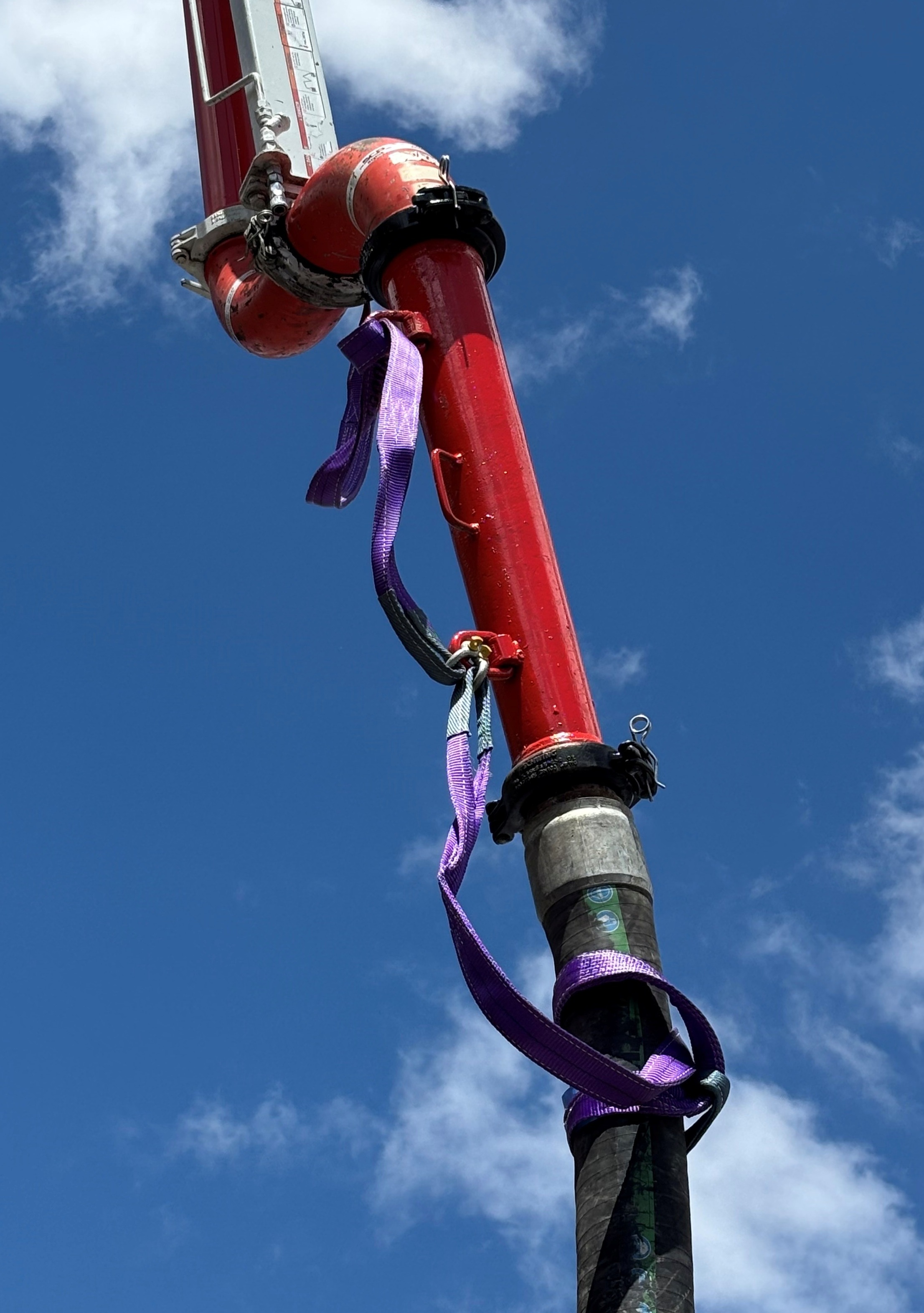 Photograph 2 - One acceptable example using two flat synthetic slings
