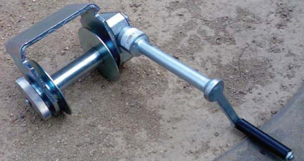 Figure 4. This is a type of geared winch on the market. Geared winches generally do not require the handle to be repeatedly reinserted.